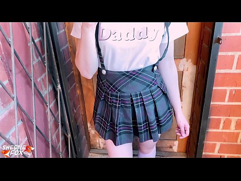 ❤️ Skolniece dziļi sūc savu locekli un nodarbību vietā dīdās. ️ Porno fb pie mums ☑