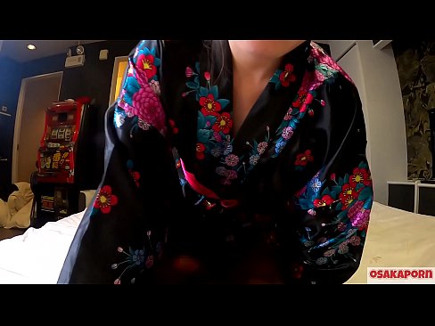 ❤️ Jauna cosplay meitene mīl seksu līdz orgasmam ar skvirtu zirdziņā un blowjob. Āzijas meitene ar matainu kundzi un skaistām krūtīm tradicionālā japāņu tērpā amatieru video, kurā redzama masturbācija ar seksa rotaļlietām. Sakura 3 OSAKAPORN. ️ Porno fb pie mums ☑